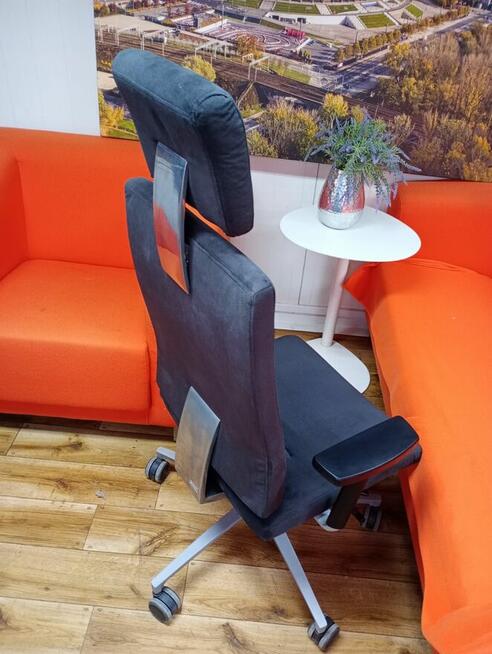 Fotel obrotowy z zagłówkiem BEJOT fotele krzesła obrotowe