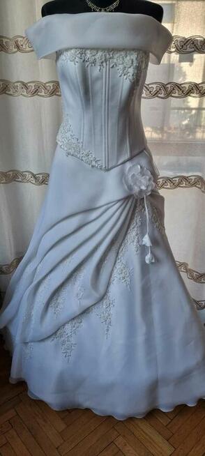 Sprzedam Tanio sukienkę ślubną rozmiar 40-42