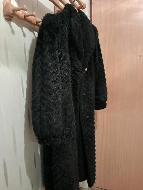 Futro damskie, czarne, długie, do sprzedania