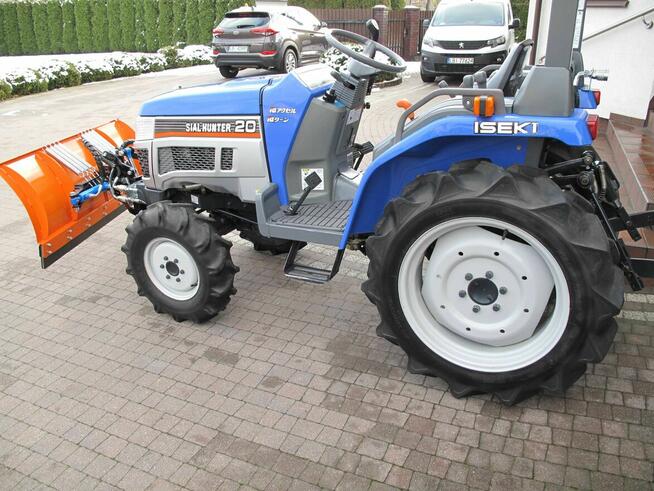 Mini Traktorek Iseki 20KM 4X4 Wspomaganie Rewers Mały