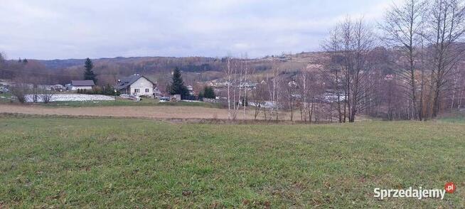 Sprzedam działkę budowlaną 25 arów media + WZ