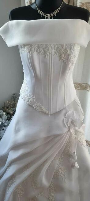 Sprzedam Tanio sukienkę ślubną rozmiar 40-42