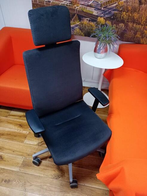 Fotel obrotowy z zagłówkiem BEJOT fotele krzesła obrotowe