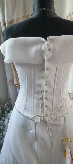 Sprzedam Tanio sukienkę ślubną rozmiar 40-42