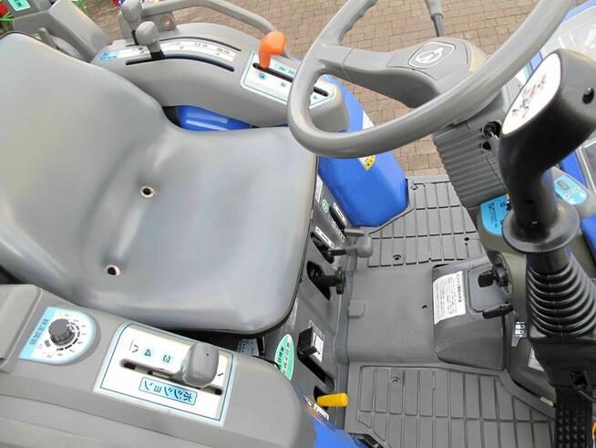 Mini Traktorek Iseki 20KM 4X4 Wspomaganie Rewers Mały