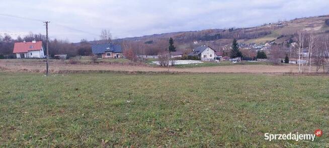 Sprzedam działkę budowlaną 25 arów media + WZ