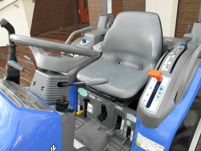 Mini Traktorek Iseki 20KM 4X4 Wspomaganie Rewers Mały