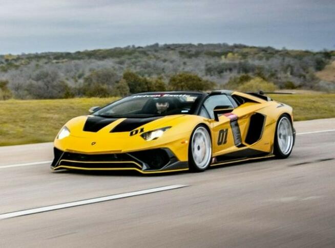2014 Lamborghini Aventador LP 700-4