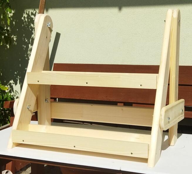 Stojak , regał do eksponowania słoików z miodem