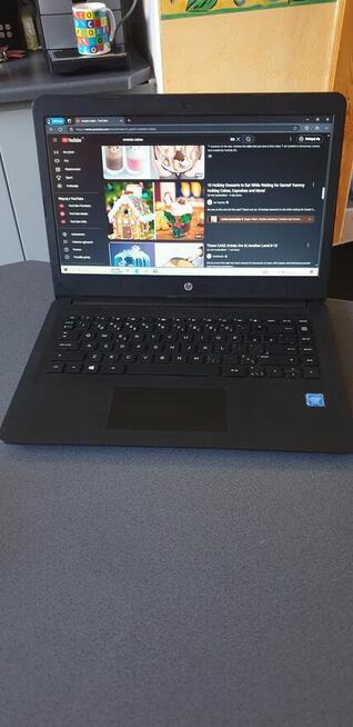 Dobry niedrogi Laptop HP ekran 14 do internetu hdmi usbc m2