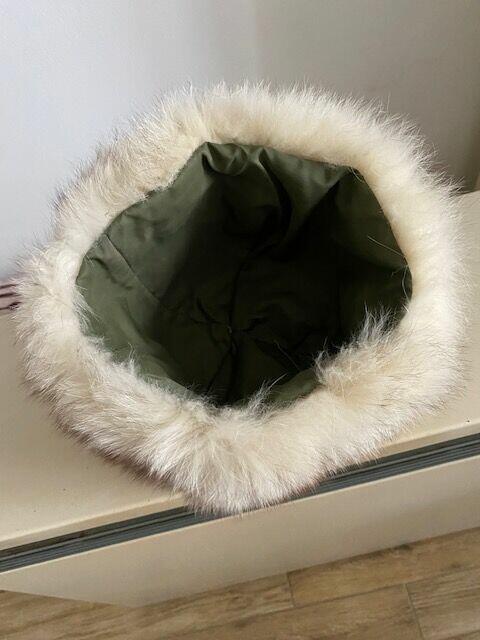 Czapka z lisa / naturalne futro /.