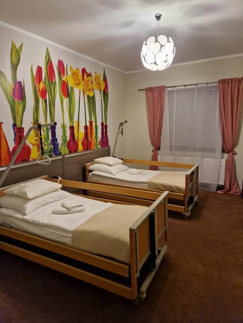 OPIEKA NAD SENIORAMI - DOM SENIORA C.M. MAGNOLIA w JAWORZE