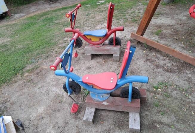 Rowerek metalowy do ogrodu