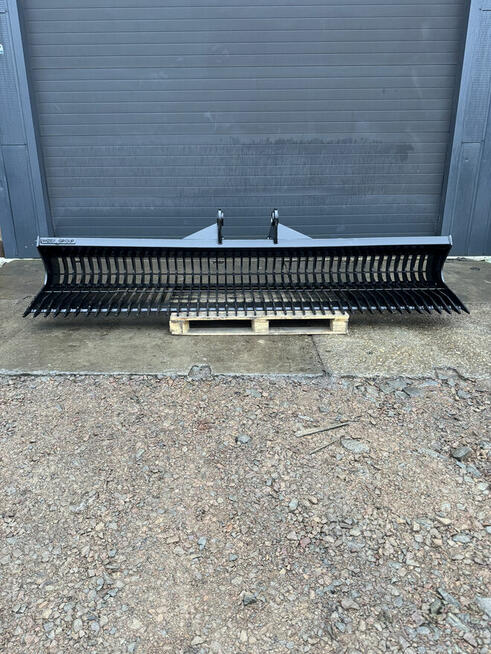 Łyżka skarpowa ażurowa, grabie 300cm 9-12t