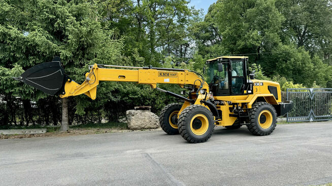 Ładowarka teleskopowa KMM 930T