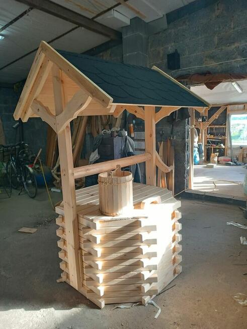 studnia ogrodowa zabudowa kręgu