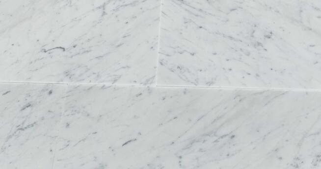 Płytki marmurowe Carrara Bianco pasy 1 cm poler