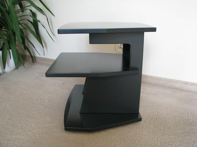 Mały zgrabny stolik pod drukarkę szafka RTV grafitowa kółka