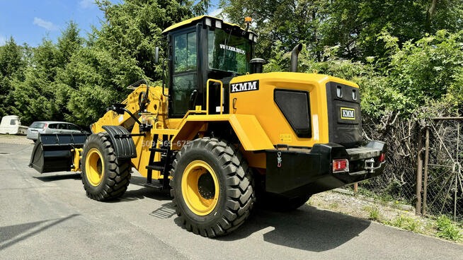 Ładowarka teleskopowa KMM 930T