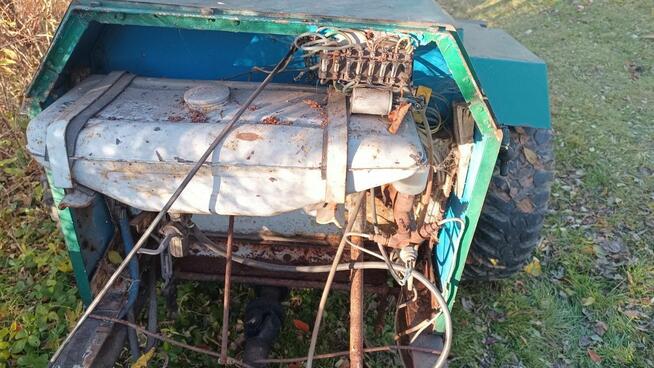 Traktorek sprzedam (Esiok, Papaj, Sam)