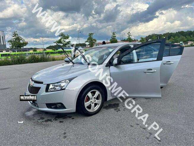 Chevrolet Cruze 1.6 Manual