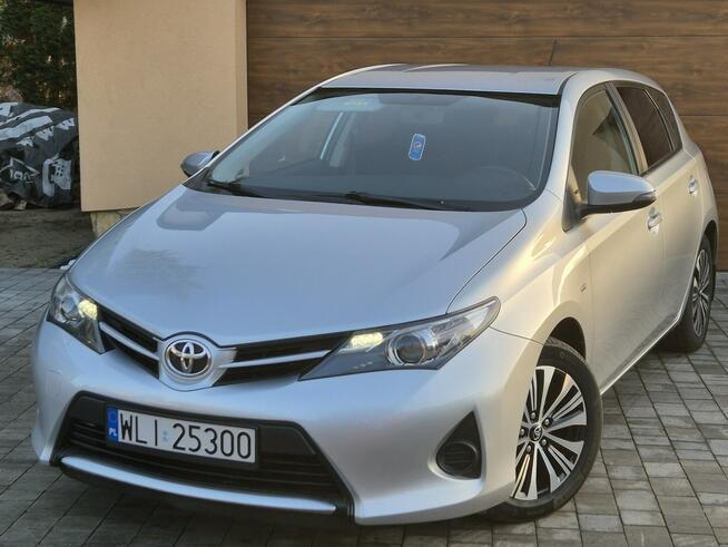 Toyota Auris 2015r, Ledy, Alusy, Kamera, 6 Biegów, Wyjątkowo Zadbana