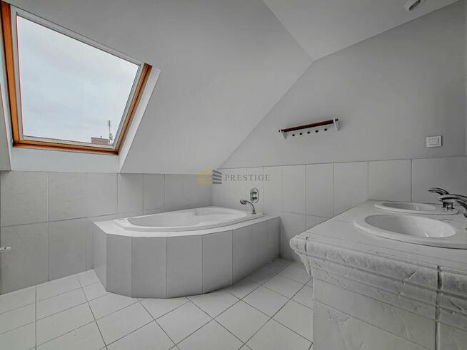 Dom Warszawa Wilanów, Powsin, Powsińska