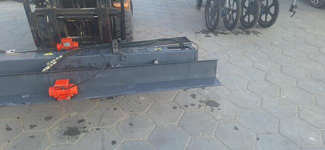 Rozkładarka do betonu Manipav M200E – Przebieg tylko 83h!