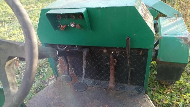 Traktorek sprzedam (Esiok, Papaj, Sam)