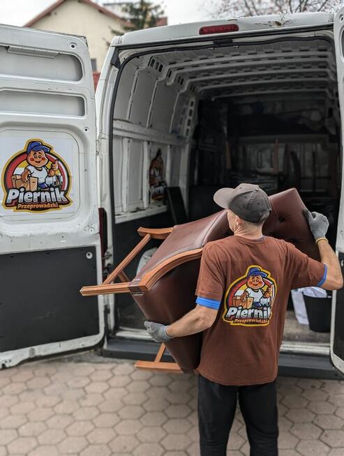 Piernik Przeprowadzki Toruń Transport Mebli Bagażówka Wywóz