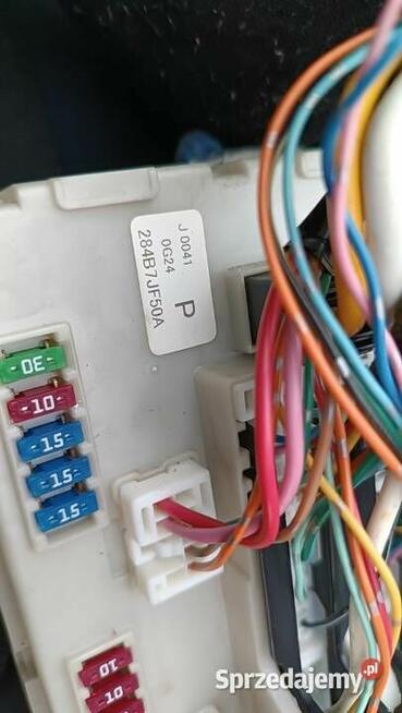 284B7JF50A Skrzynka bezpieczników przekaźników Nissan GT-R