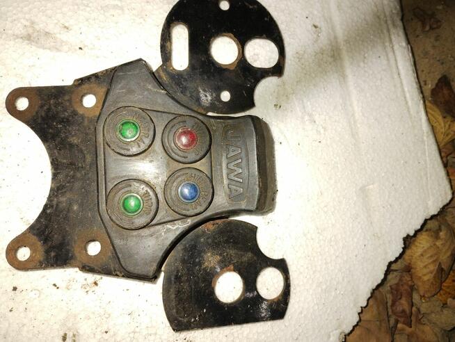 Sprzedam różne części pozostałosci po autach z czasów PRL