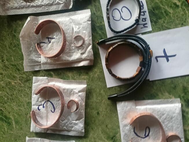 Bransoletki lecznicze Miedziane z magnesami.