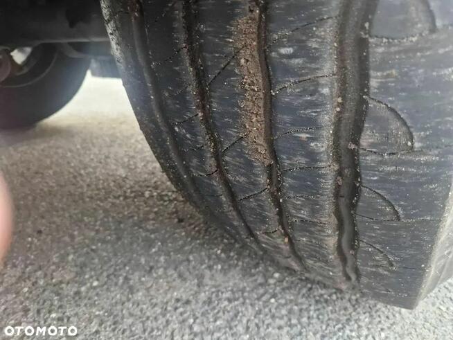 Naczepa Schmitz z windą - BÄR 2000kg