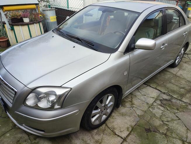 Toyota Avensis 2.0i 147KM, Salon Polska