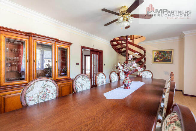 REZYDENCJA W ZIELONYM ZAKĄTKU :)