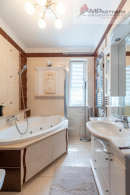 REZYDENCJA W ZIELONYM ZAKĄTKU :)