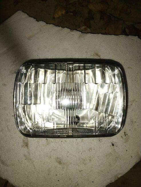 Sprzedam różne części pozostałosci po autach z czasów PRL