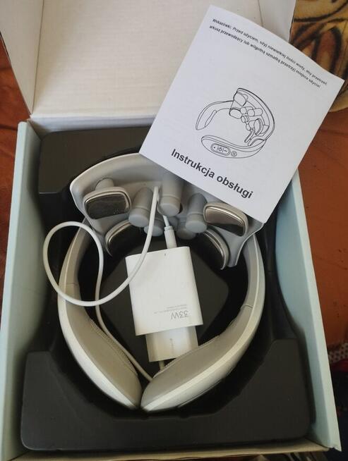 Masażer szyjii i karku