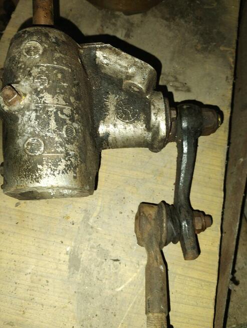 Sprzedam różne części pozostałosci po autach z czasów PRL