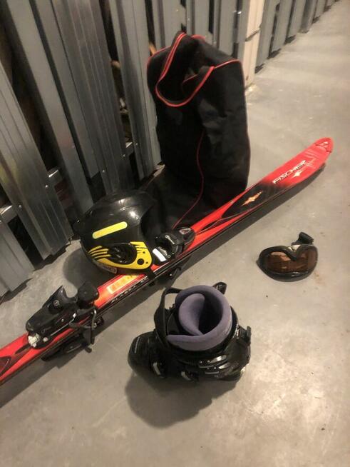 Narty Fischer, Buty nr37 Dachstein, kask Carera i okulary