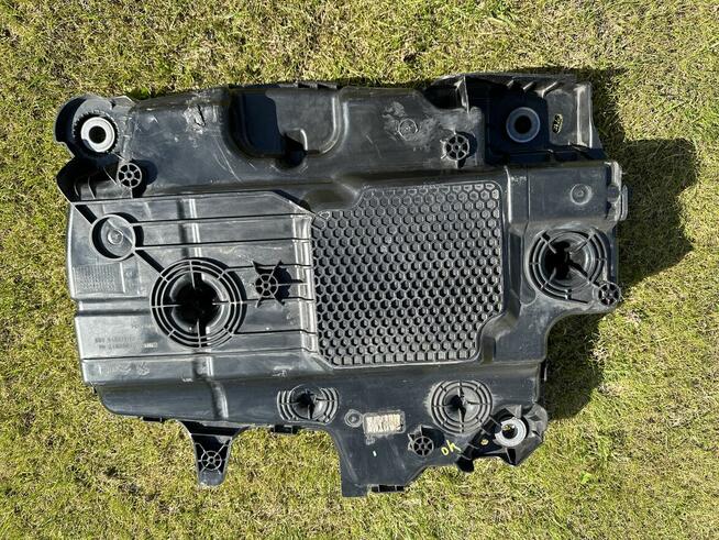 Obudowa zbiornika AdBlue Peugeot 508 rok 2019