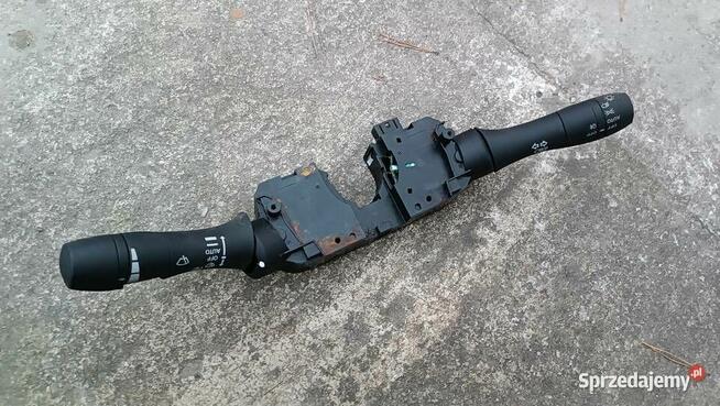 Zespolony przełącznik pająk Nissan GT-R GTR