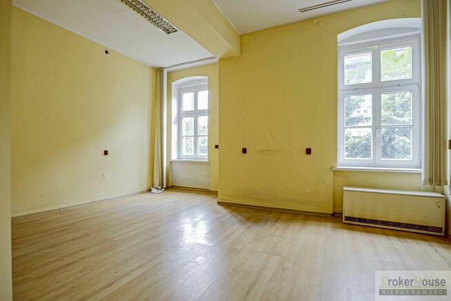 Lokal użytkowy Paczków, Pocztowa