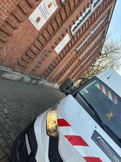 Usuwanie graffiti czyszczenie usuwanie farby