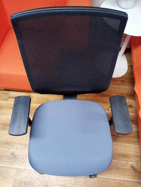 Fotel obrotowy DAUPHINA fotele krzesła biurowe do biur szkół