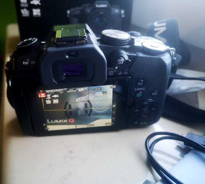 Panasonic DMC-G80M Lumix bezlusterkowy aparat cyfrowy + obie