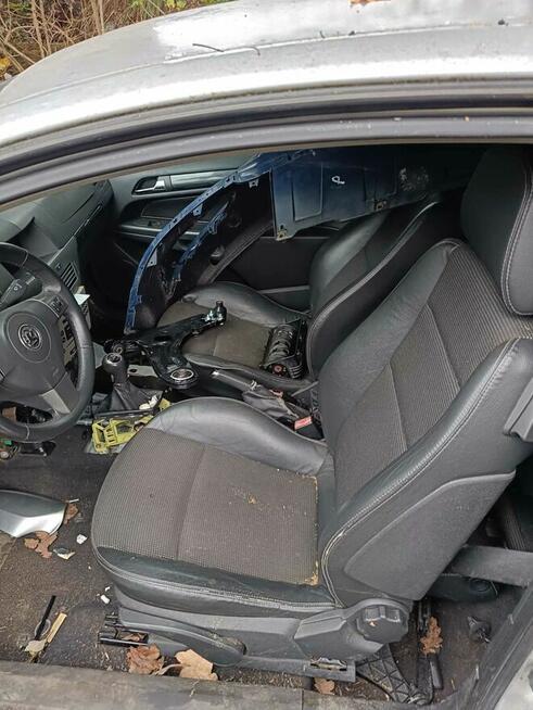 Opel astra h w całości na części