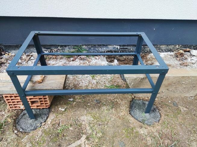 stojaki pod pompy ciepła