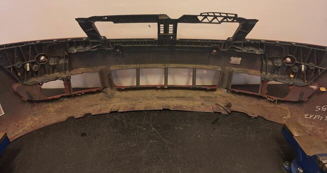 Zderzak przód Audi A4 Cabrio B6 czerwony śląsk